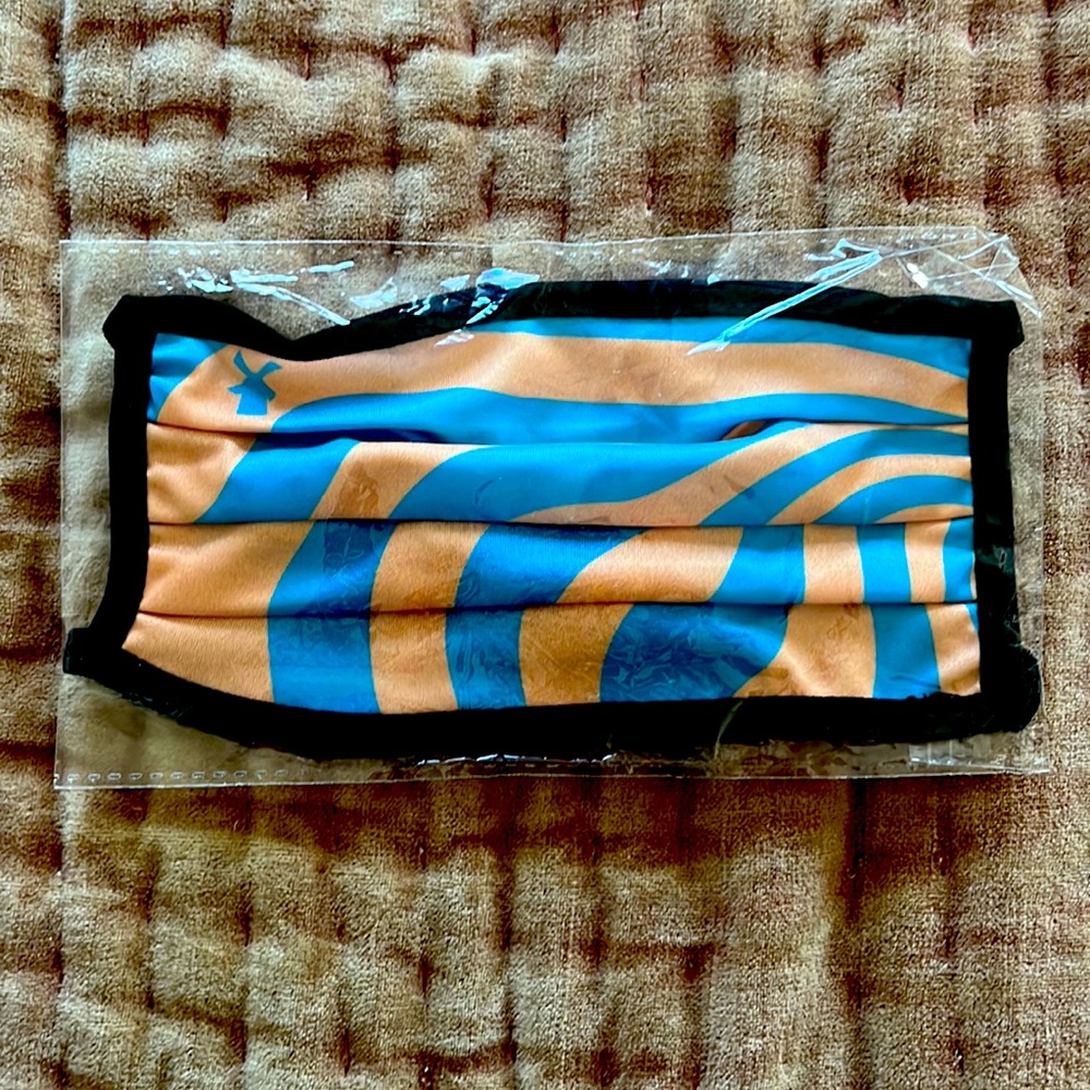 *BRAND NEW* DUTCH BROS MASK